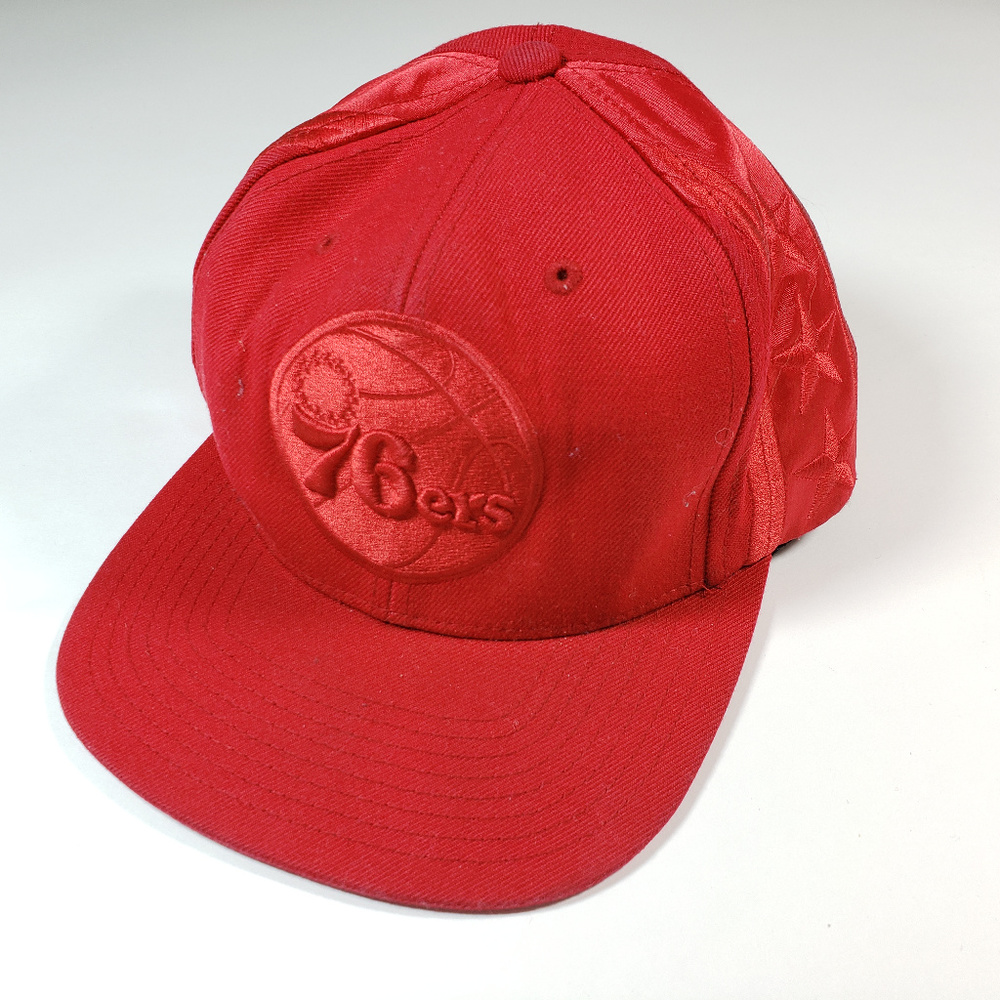 Mitchell & Ness Philadelphia 76ers Snapback Hat